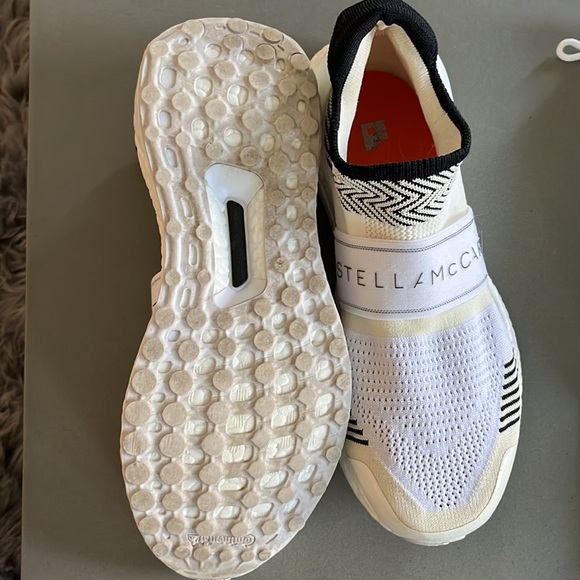 Stella McCartney Ultra Boost Sneakers - Picture 3 of 3